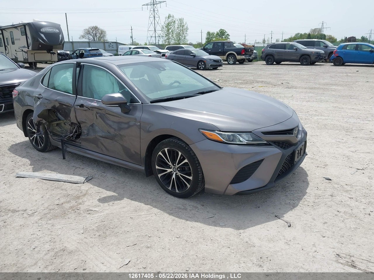 4T1B11HK2KU770743 · 2019 TOYOTA CAMRY SE