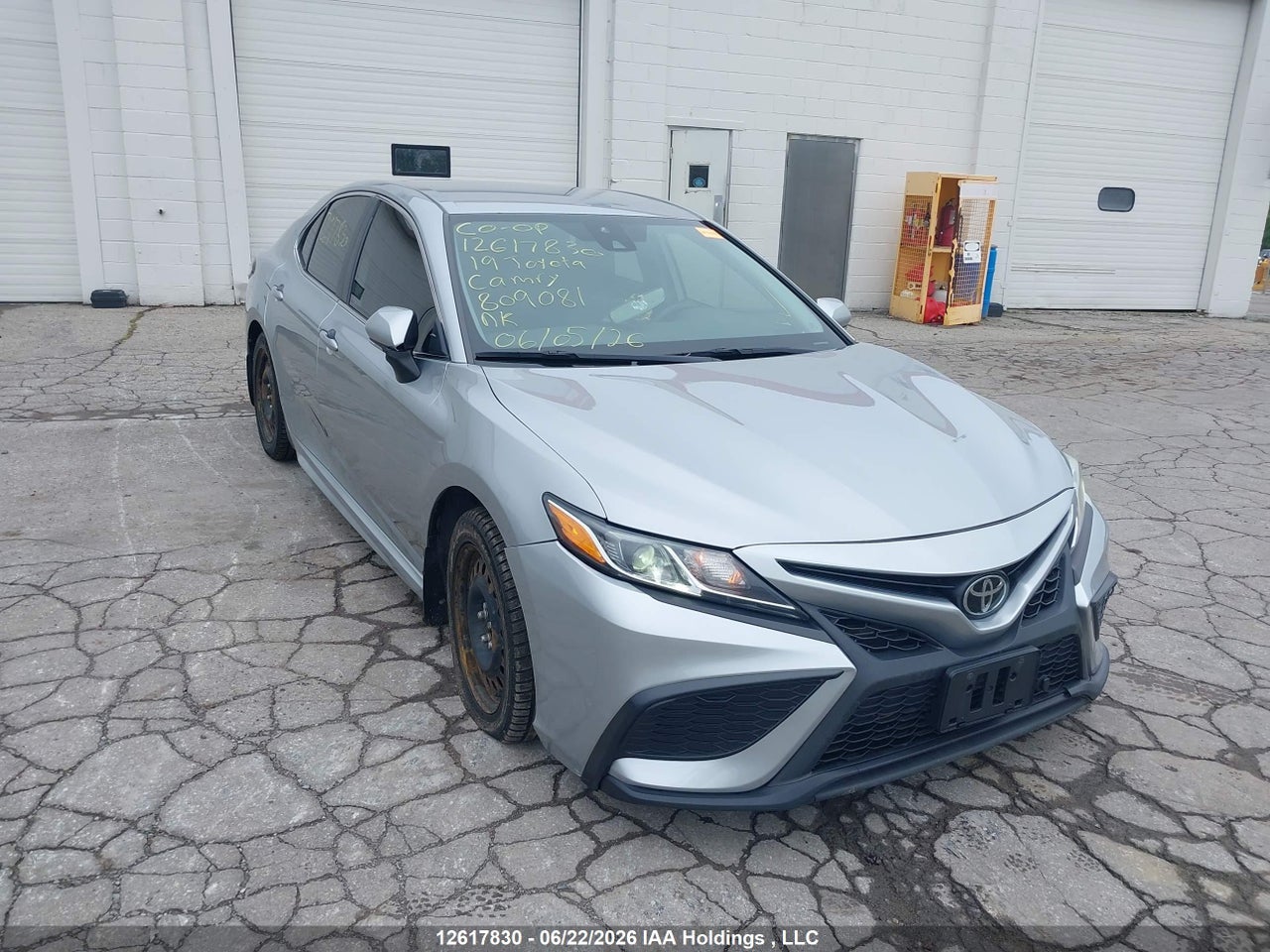 4T1B11HK3KU809081 · 2019 TOYOTA CAMRY SE