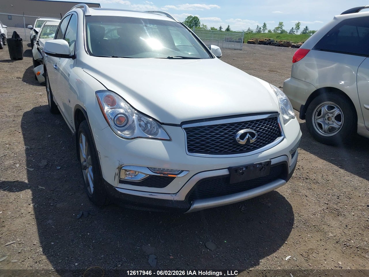 JN1BJ0RR9HM408432 · 2017 INFINITI QX50