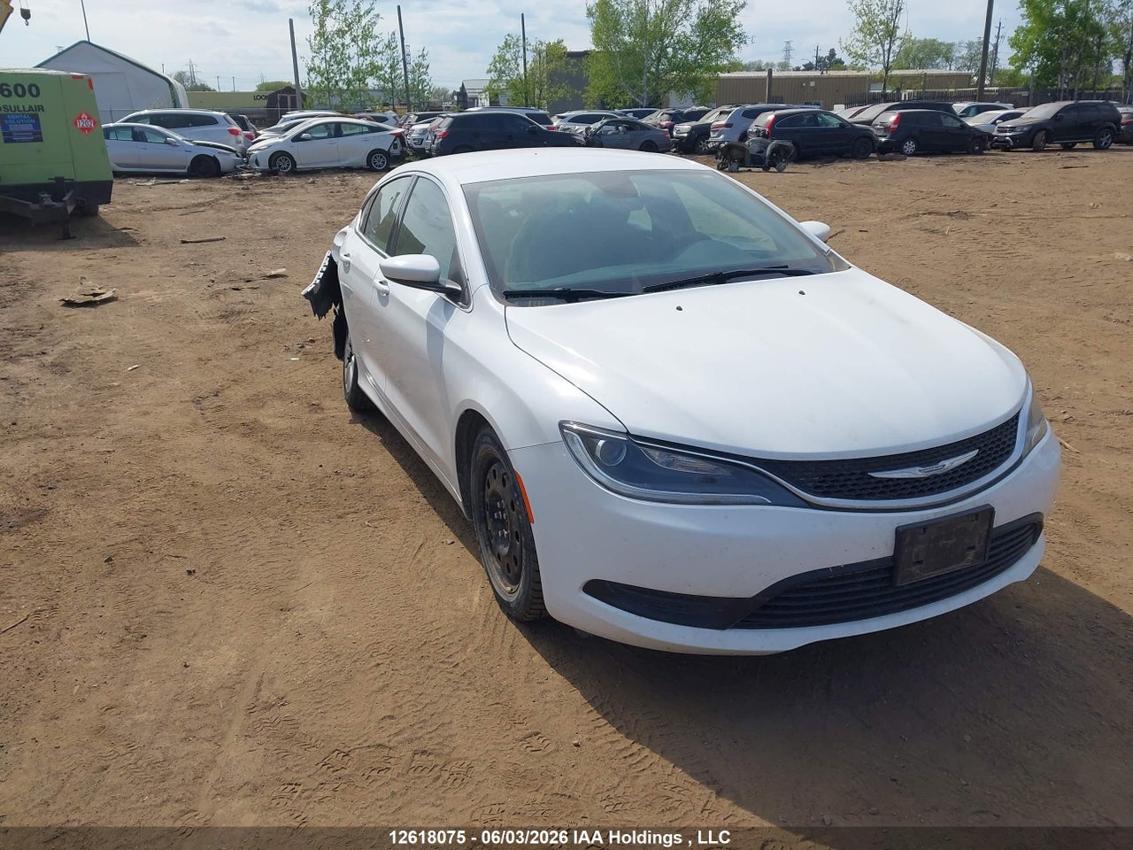 1C3CCCFB7GN130888 · 2016 CHRYSLER 200 LX
