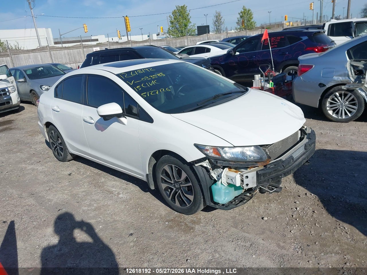 2HGFB2F52FH033588 · 2015 HONDA CIVIC EX 4DR
