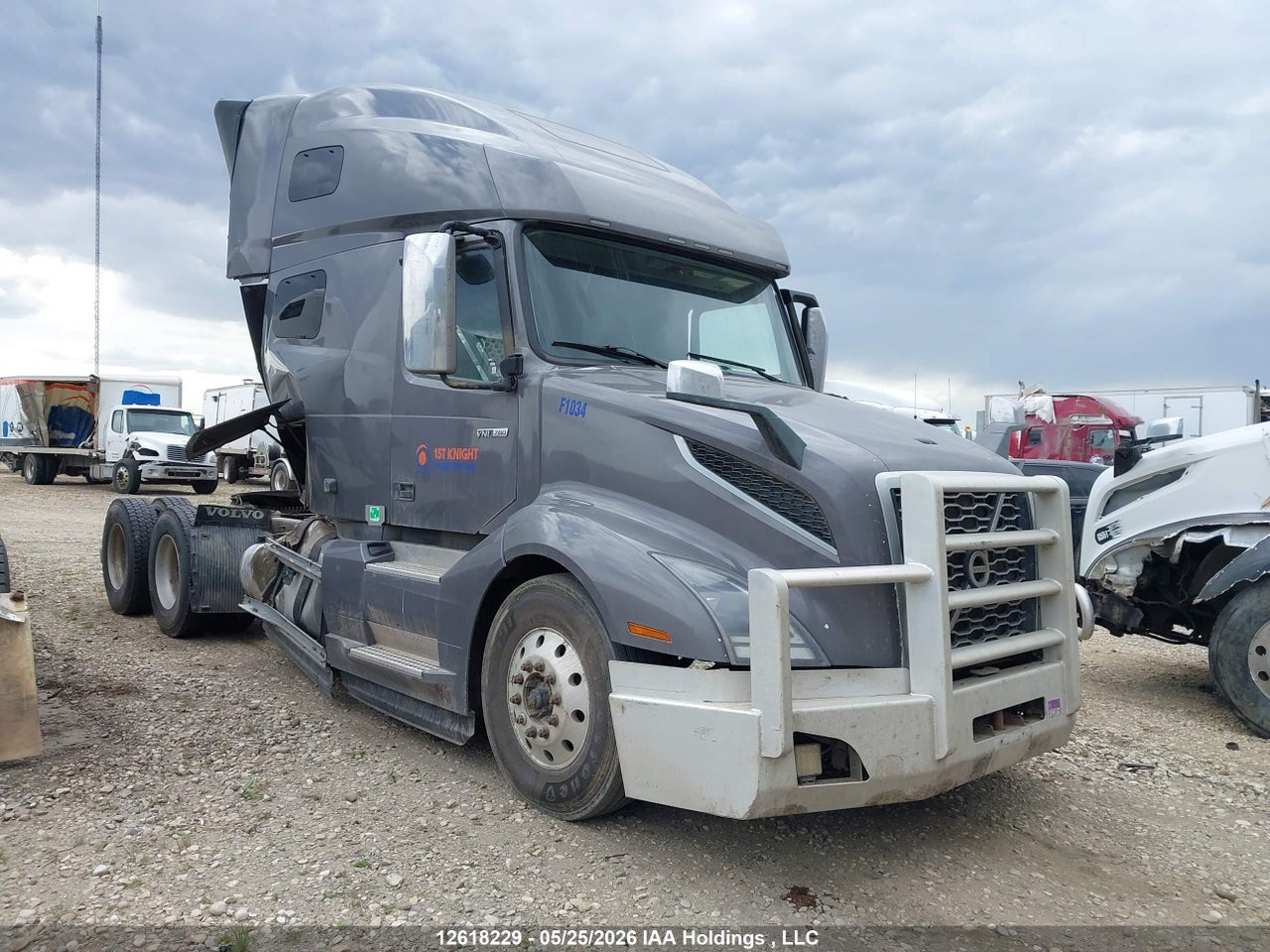 4V4NC9EH0MN279401 · 2021 VOLVO VNL