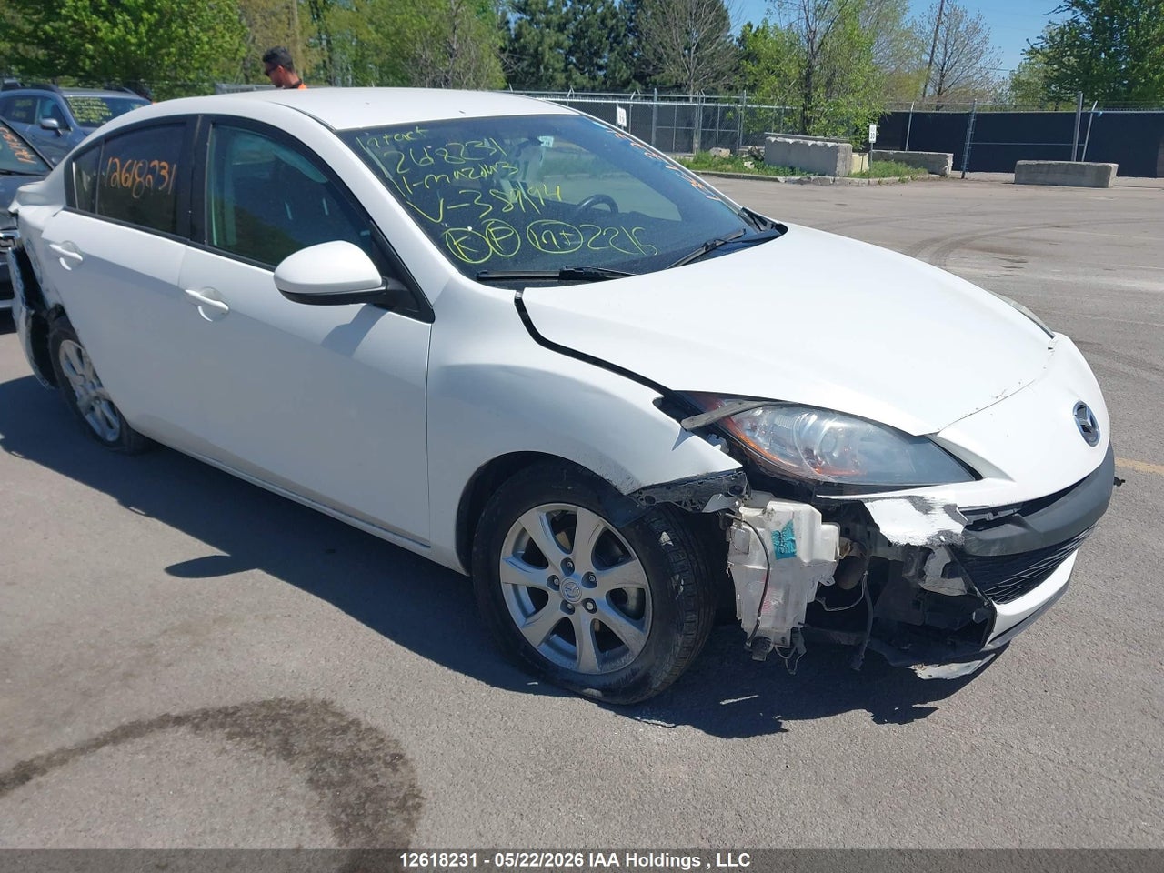 JM1BL1UF6B1389194 · 2011 MAZDA MAZDA3