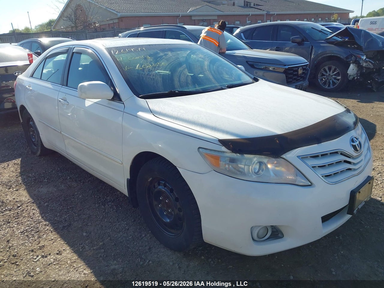 4T1BF3EK7BU602050 · 2011 TOYOTA CAMRY SE/LE/XLE