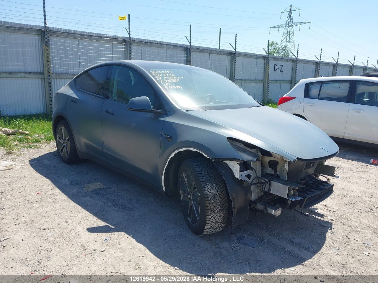 7SAYGDEE7PF592537 · 2023 TESLA MODEL Y LONG RANGE · 1/12