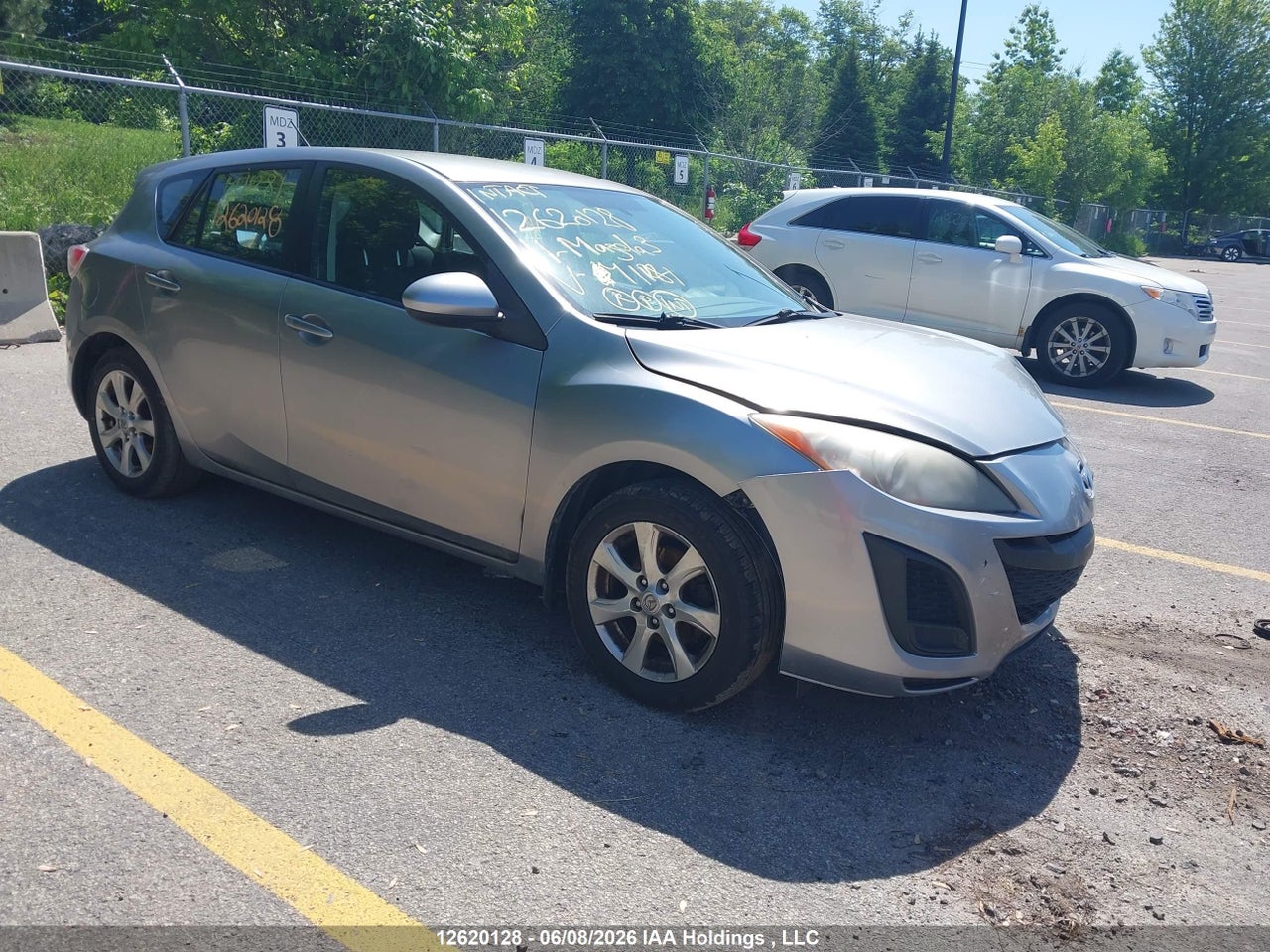 JM1BL1KFXB1411281 · 2011 MAZDA MAZDA3