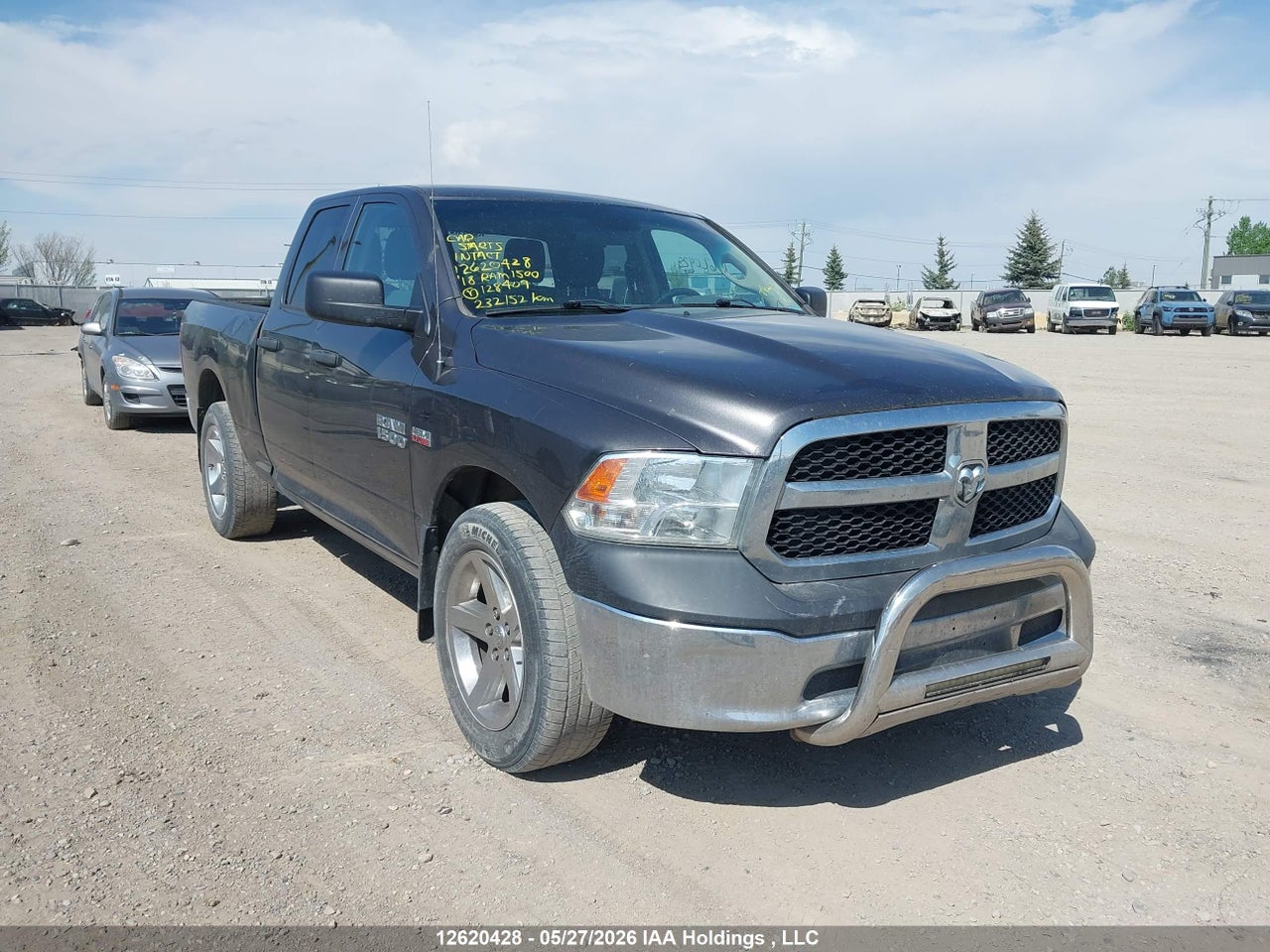 1C6RR7FT8JS128409 · 2018 RAM 1500 ST