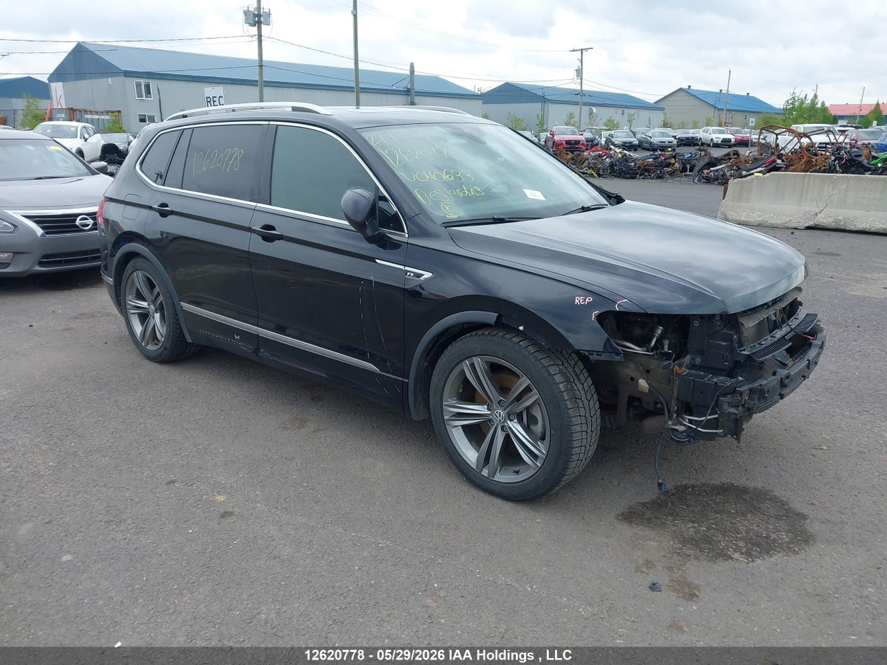 3VV4B7AX0MM040633 · 2021 VOLKSWAGEN TIGUAN SEL PREMIUM R-LINE