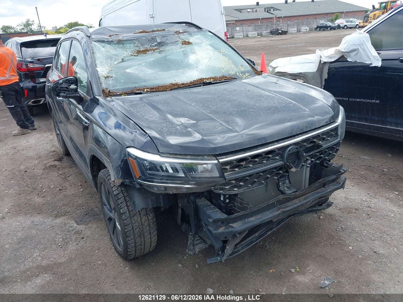 3VVCX7B27RM014070 · 2024 VOLKSWAGEN TAOS
