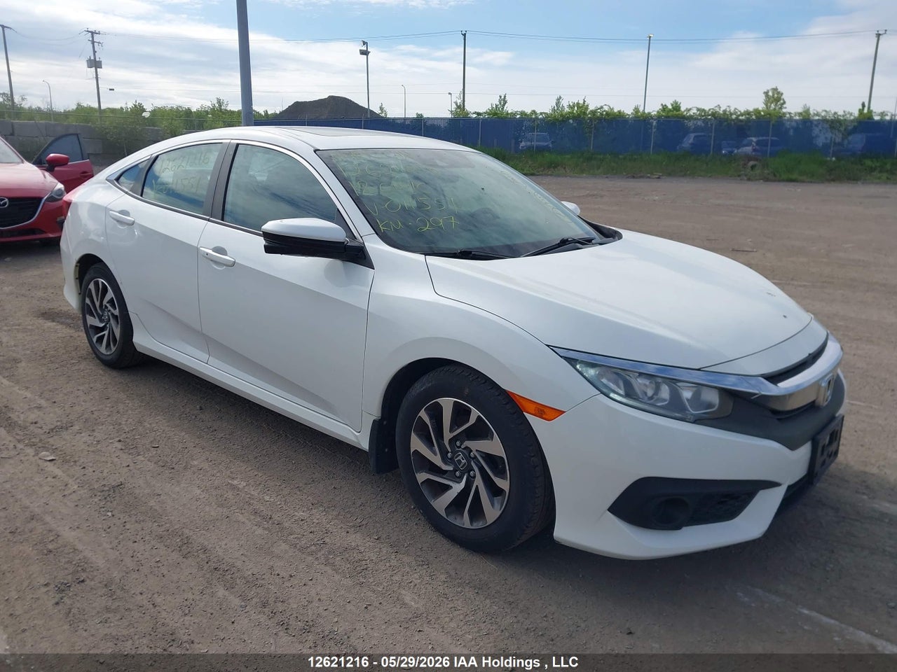 2HGFC2F81JH011551 · 2018 HONDA CIVIC EX