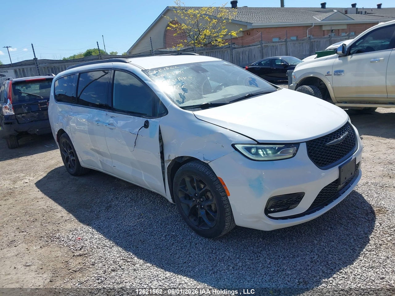 2C4RC3BG5MR****** · 2021 CHRYSLER PACIFICA TOURING L · 1/12