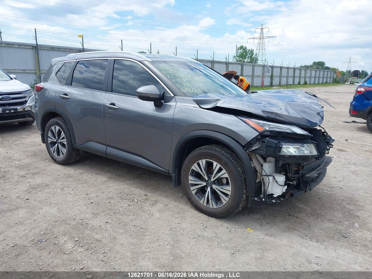 JN8BT3BB6NW339354 · 2022 NISSAN ROGUE SV