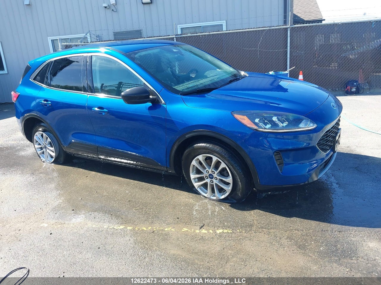 1FMCU9G68NUB20589 · 2022 FORD ESCAPE SE