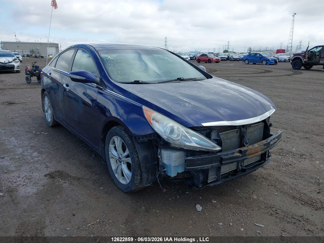5NPEC4AC2BH027963 · 2011 HYUNDAI SONATA SE/LIMITED