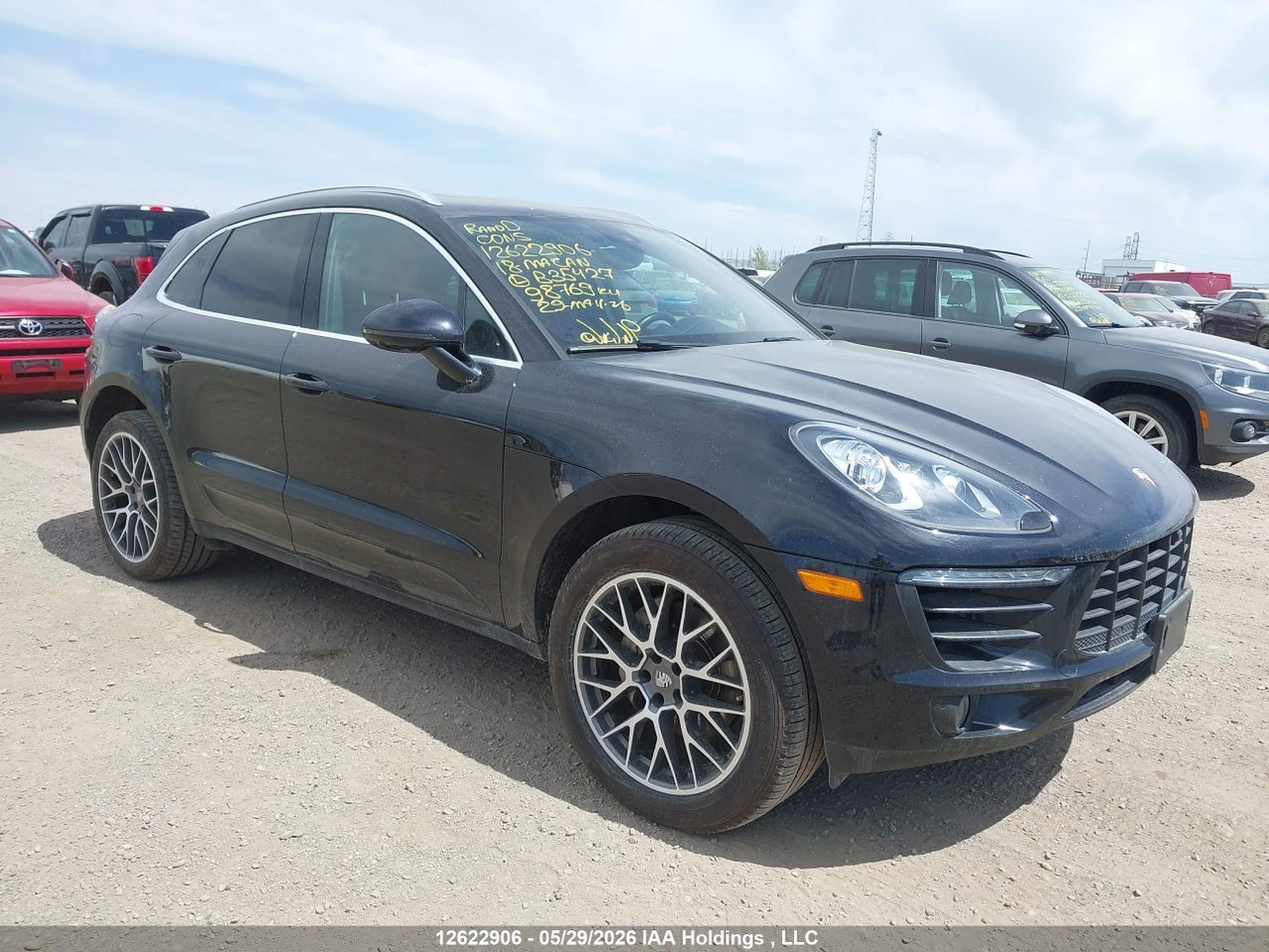 WP1AB2A53JL****** · 2018 PORSCHE MACAN S · 1/12
