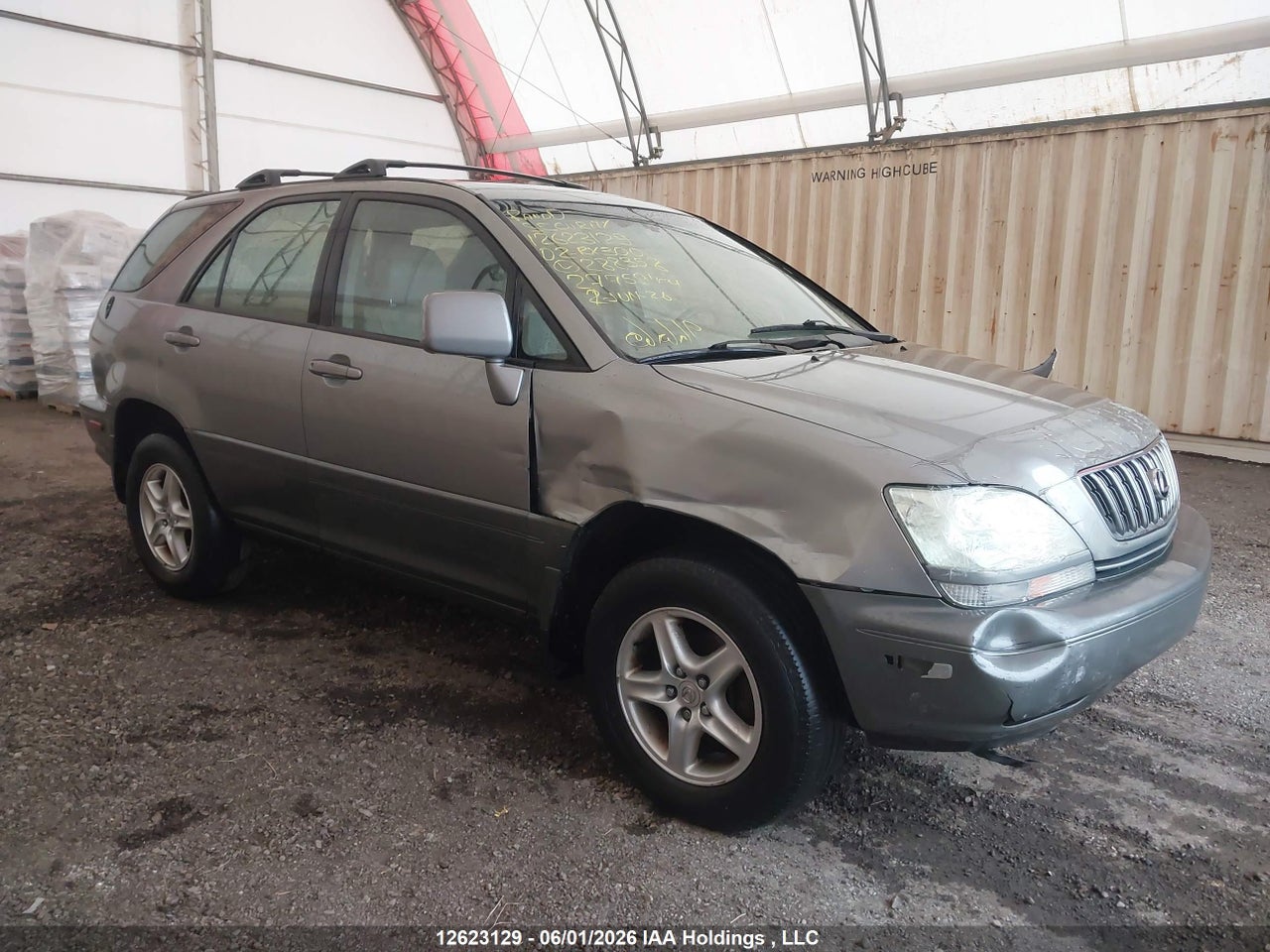 JTJHF10U820****** · 2002 LEXUS RX 300 · 1/12