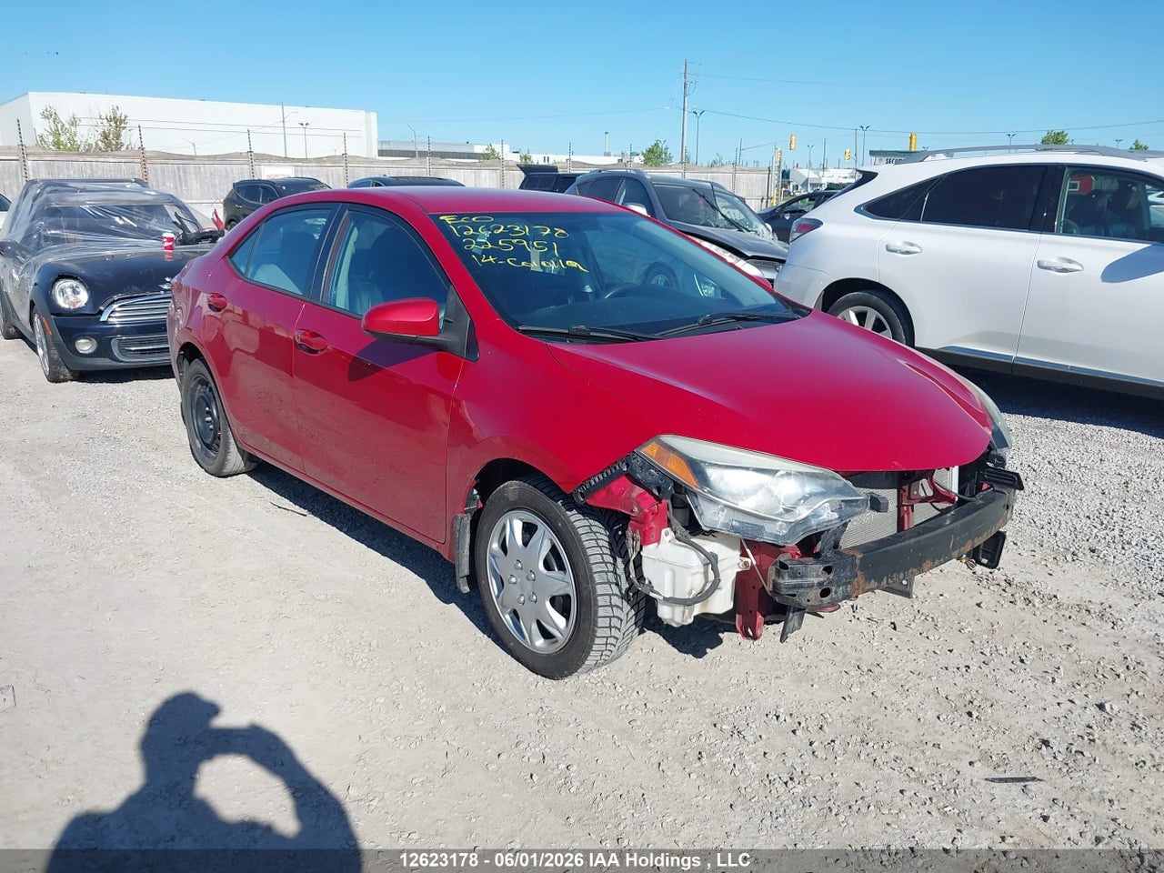 2T1BURHE5EC225951 · 2014 TOYOTA COROLLA LE