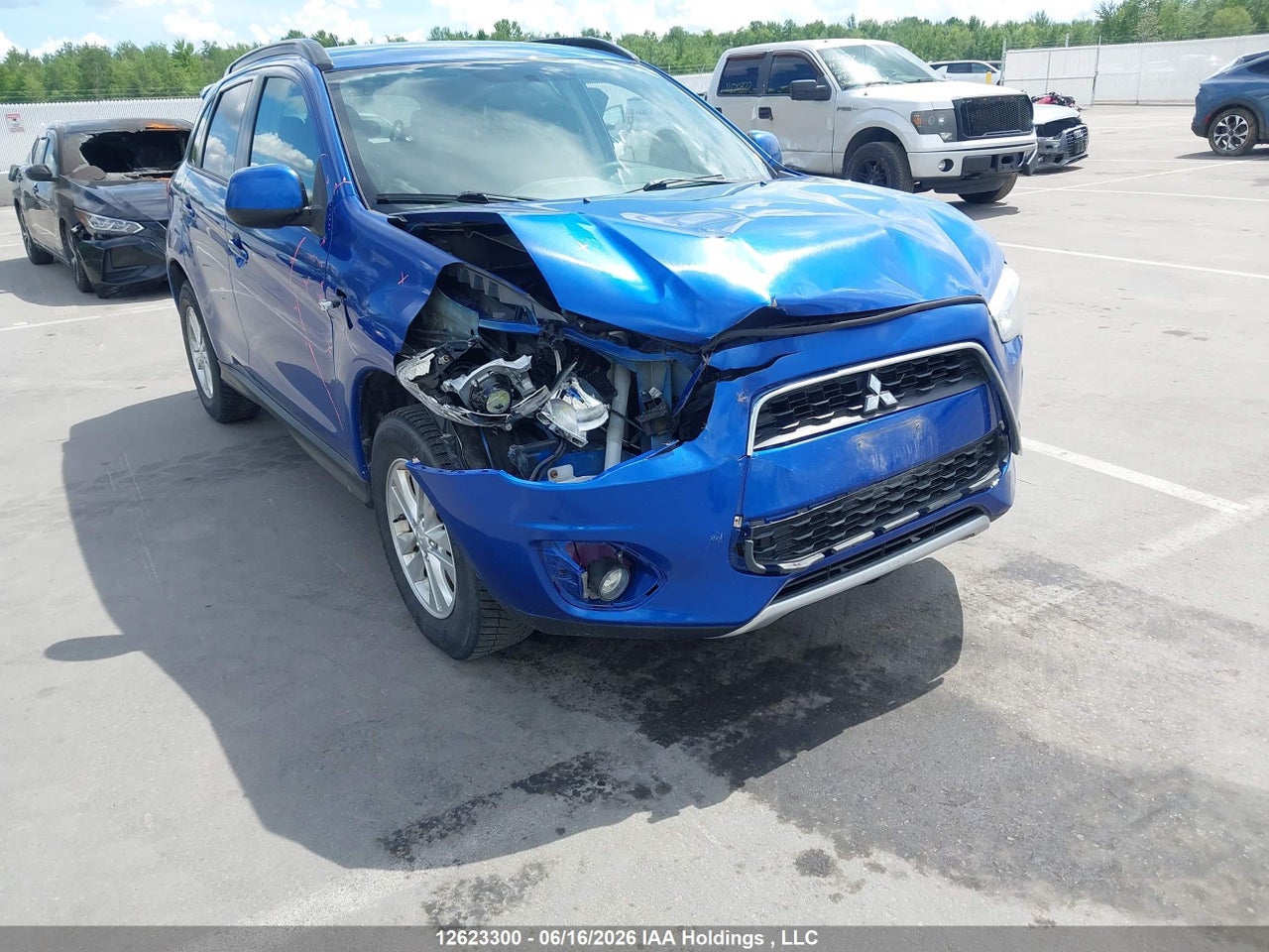 4A4AJ4AW8FE609143 · 2015 MITSUBISHI RVR GT