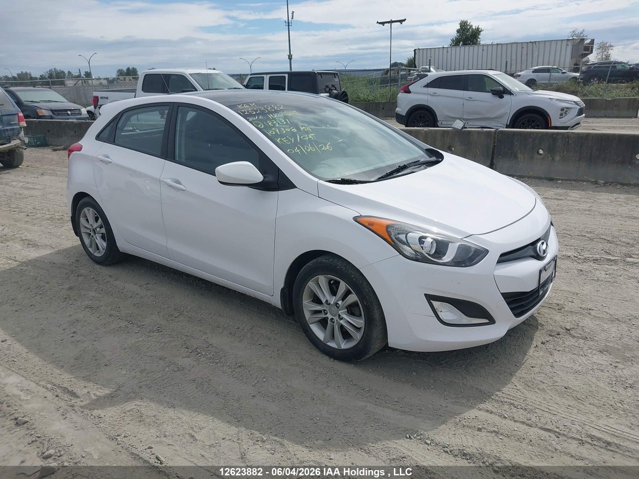 KMHD35LH2EU183131 · 2014 HYUNDAI ELANTRA GT GLS