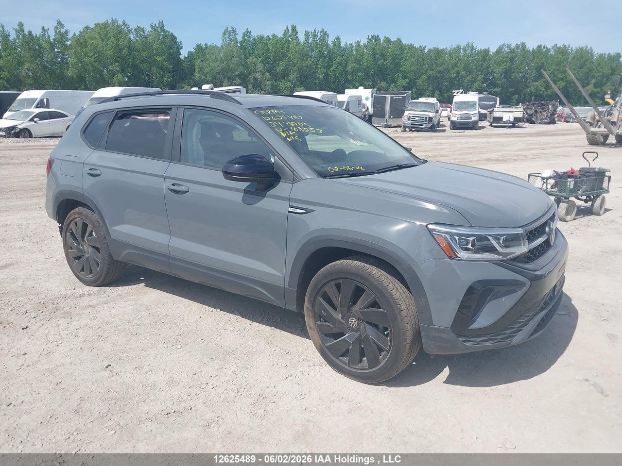 3VVLX7B23RM108253 · 2024 VOLKSWAGEN TAOS SE