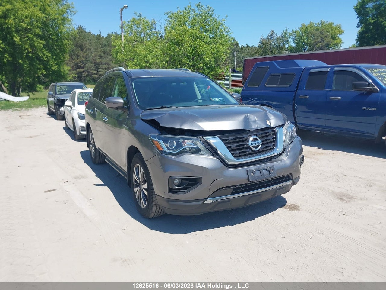 5N1DR2MM6HC697650 · 2017 NISSAN PATHFINDER PLATINUM/S/SL/SV