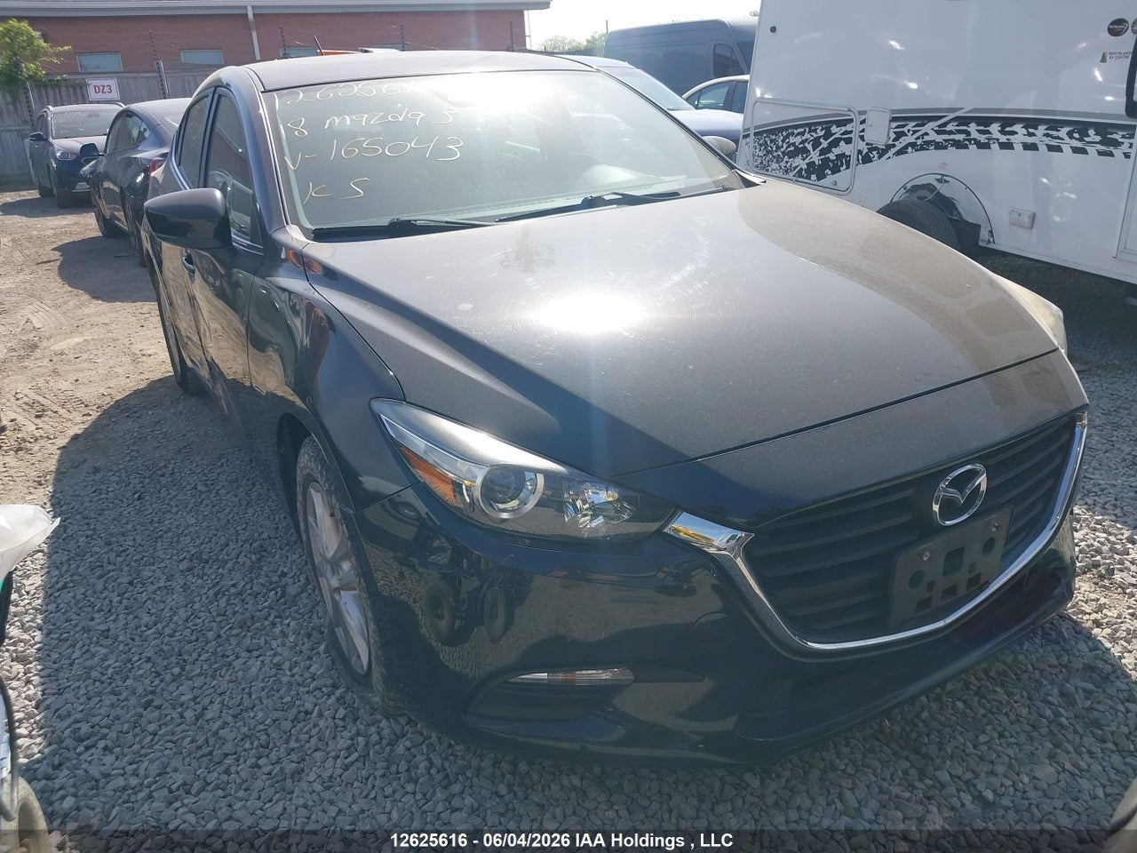 JM1BN1L71J1165043 · 2018 MAZDA MAZDA3 · 1/12