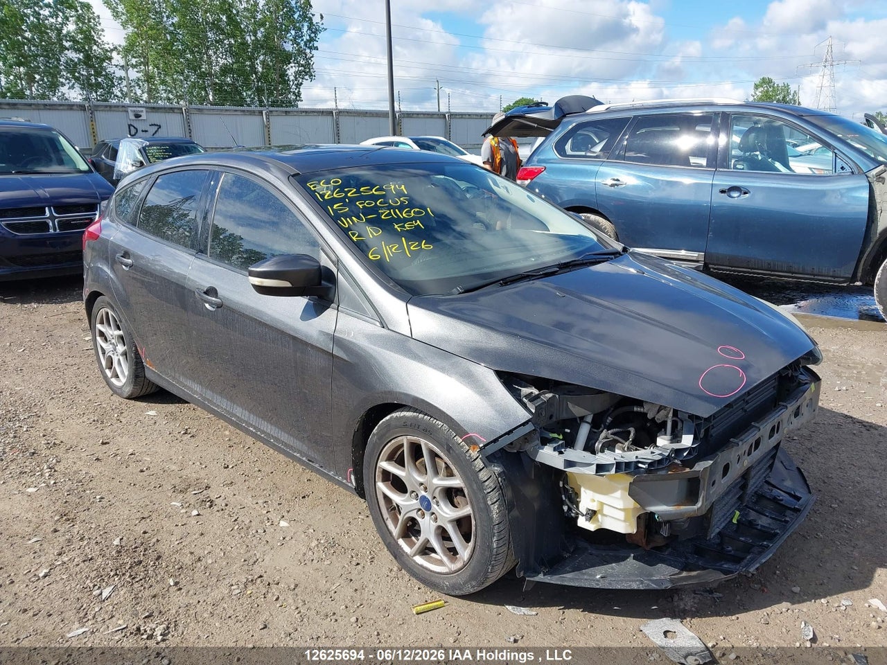 1FADP3K22FL211601 · 2015 FORD FOCUS SE