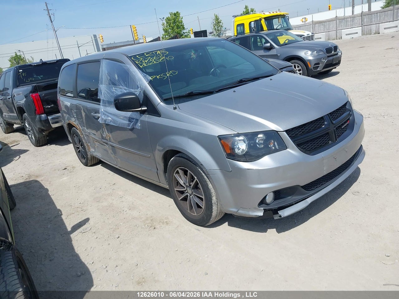 2C4RDGBG2FR747063 · 2015 DODGE GRAND CARAVAN SE