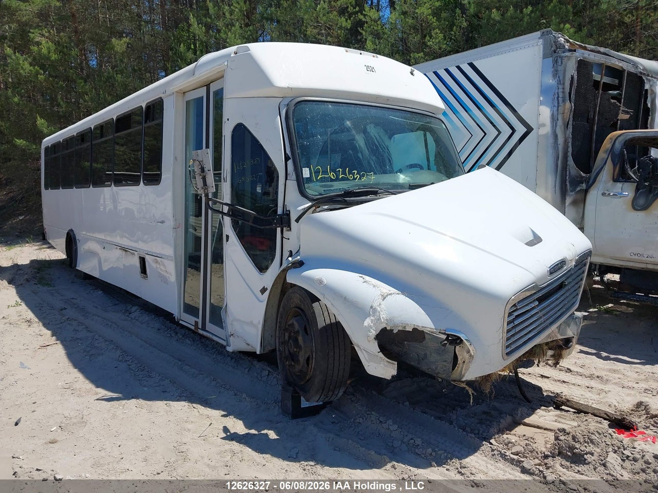 1FVACWDU6FHGN5227 · 2015 FREIGHTLINER M2 106 MEDIUM DUTY · 1/12