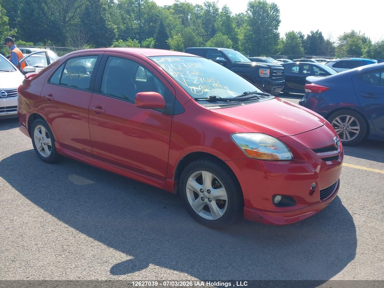 JTDBT923881276105 · 2008 TOYOTA YARIS