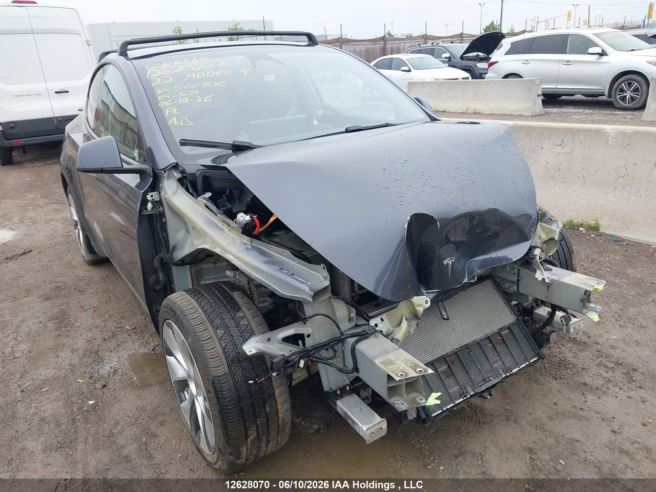7SAYGDEE8NF507816 · 2022 TESLA MODEL Y LONG RANGE