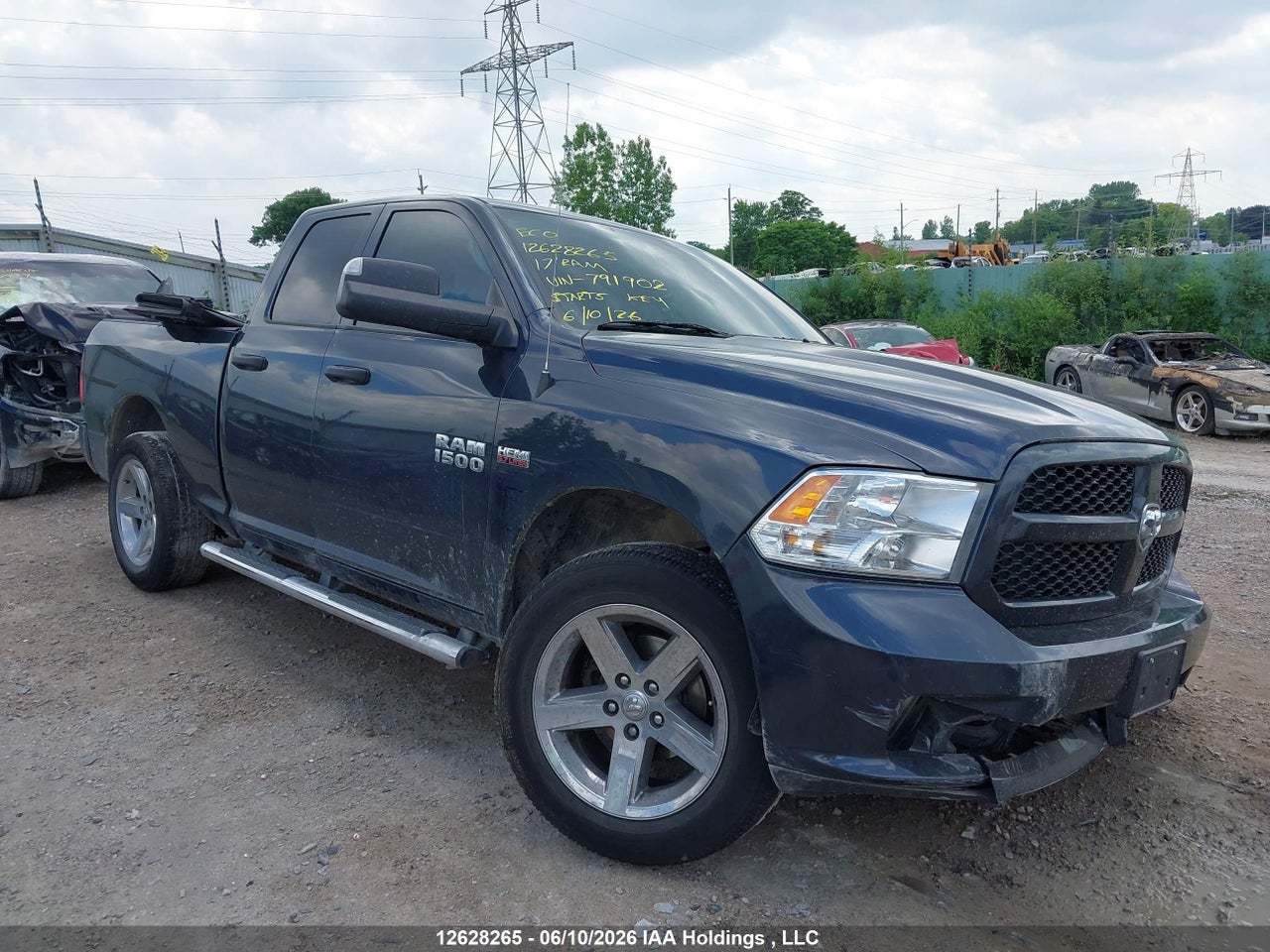 1C6RR7FT5HS791902 · 2017 RAM 1500 ST