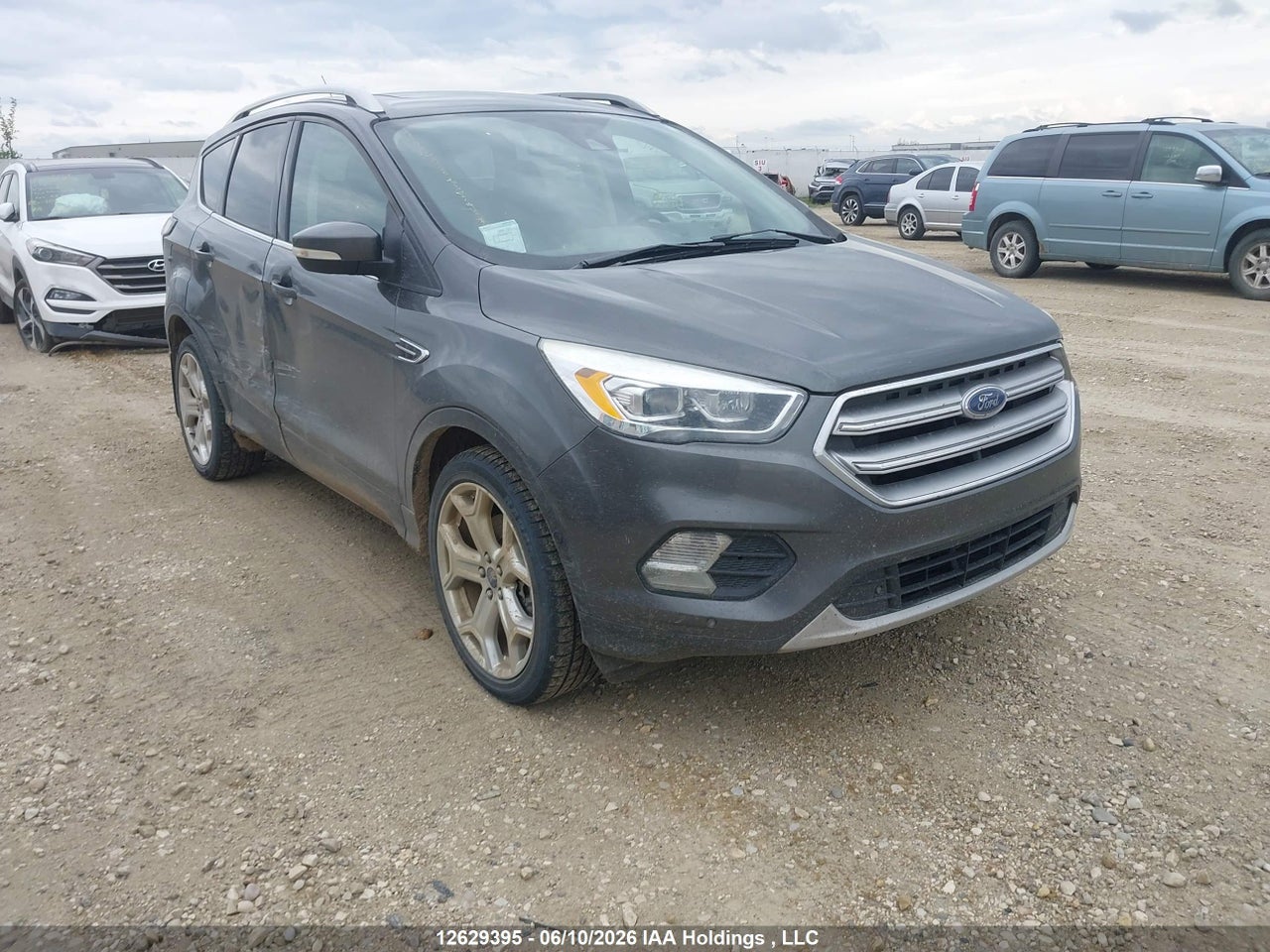 1FMCU9J97HUC69485 · 2017 FORD ESCAPE TITANIUM