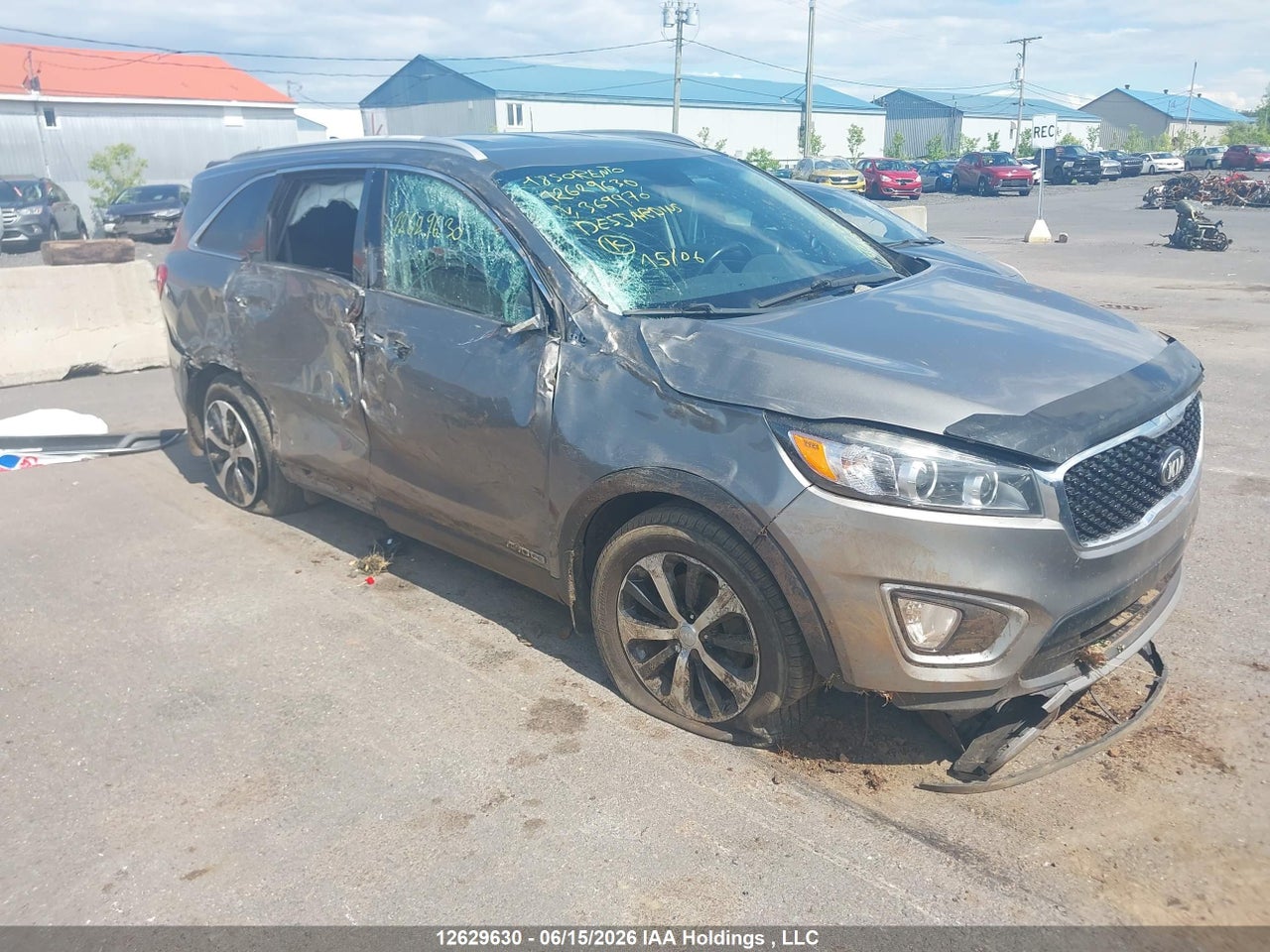 5XYPHDA58JG369970 · 2018 KIA SORENTO EX