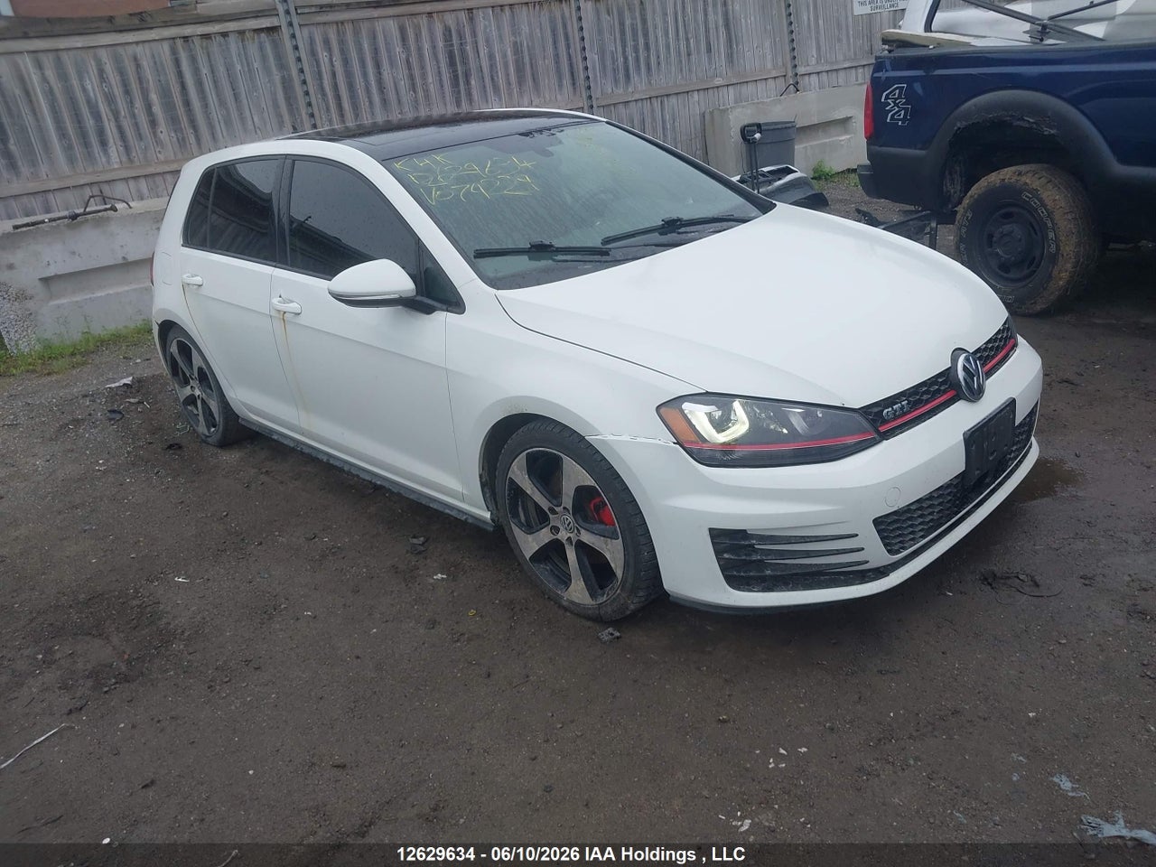 3VW4T7AUXFM079229 · 2015 VOLKSWAGEN GTI