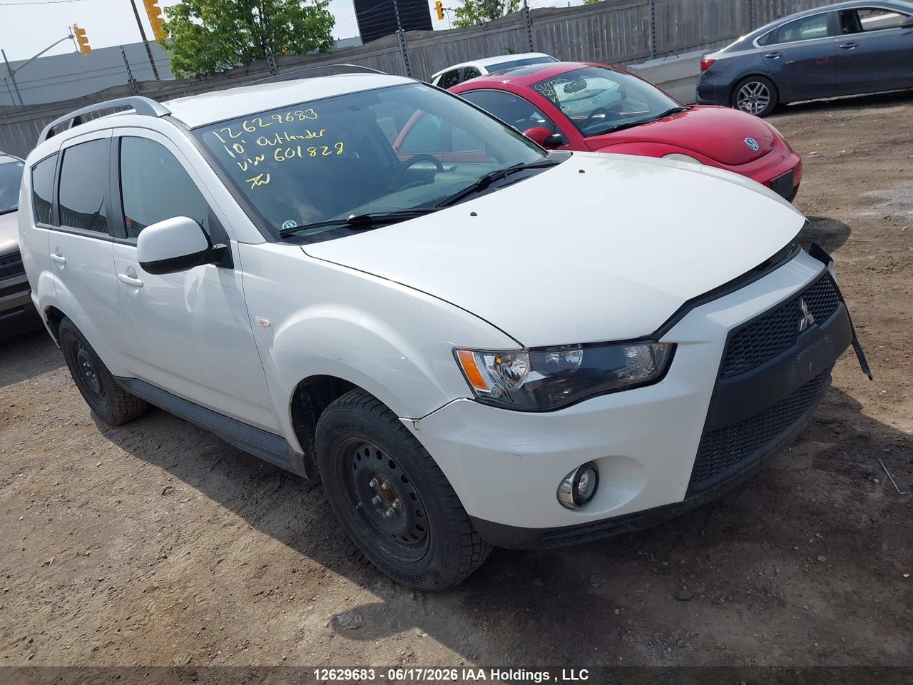 JA4AT2AW9AZ601828 · 2010 MITSUBISHI OUTLANDER ES