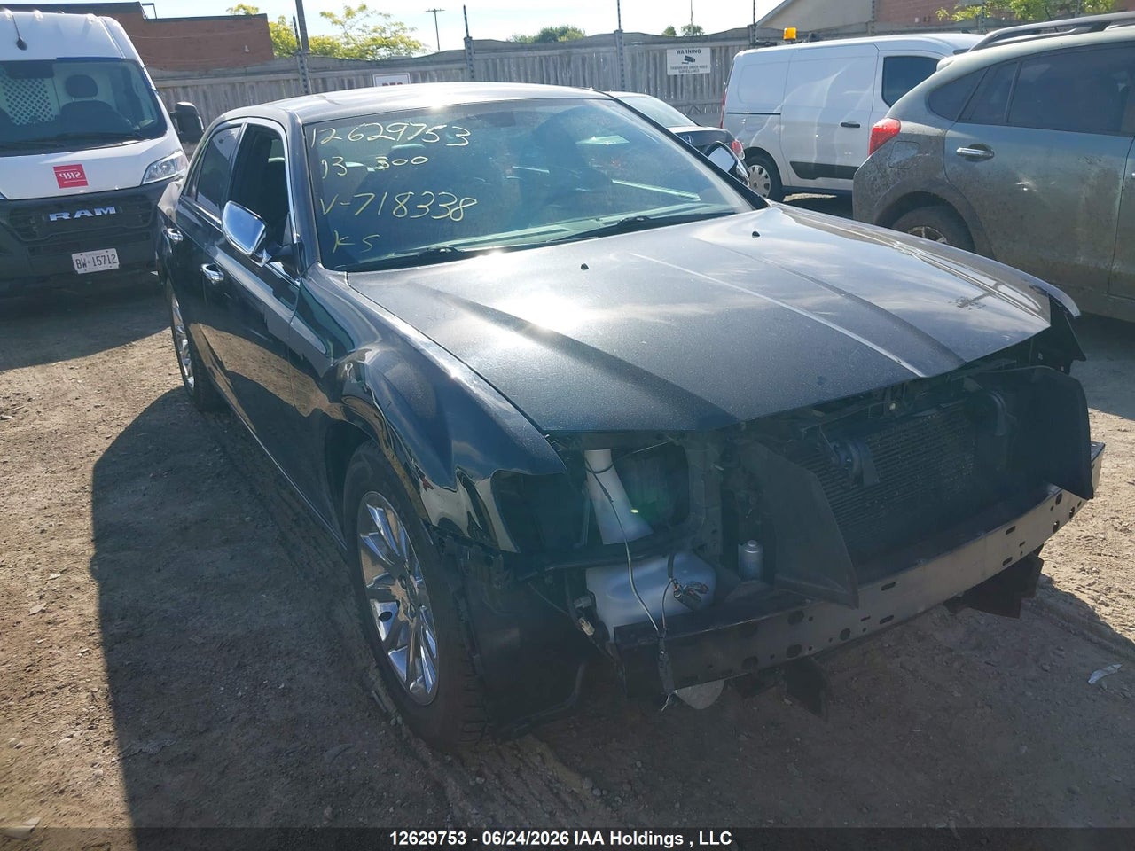 2C3CCAET5DH718338 · 2013 CHRYSLER 300C