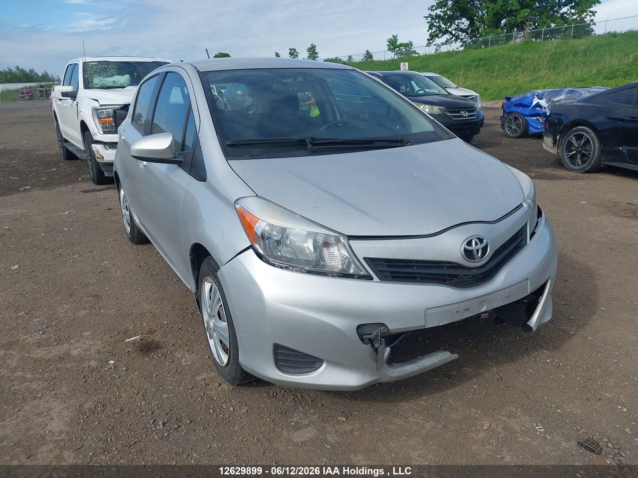 VNKKTUD31EA011691 · 2014 TOYOTA YARIS LE