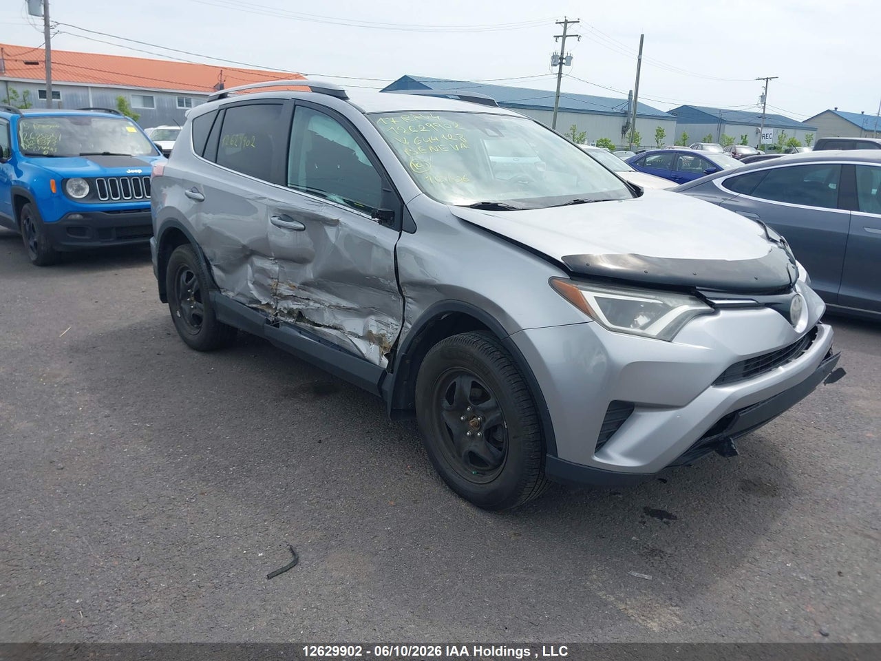 2T3BFREV1HW644128 · 2017 TOYOTA RAV4 LE · 1/12