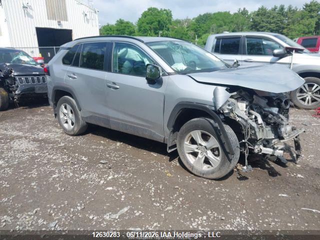 2T3R1RFV5KW026751 · 2019 TOYOTA RAV4 XLE