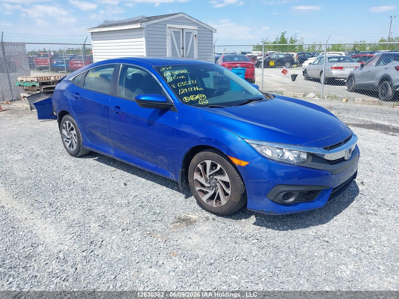 2HGFC2F63JH035221 · 2018 HONDA CIVIC SE