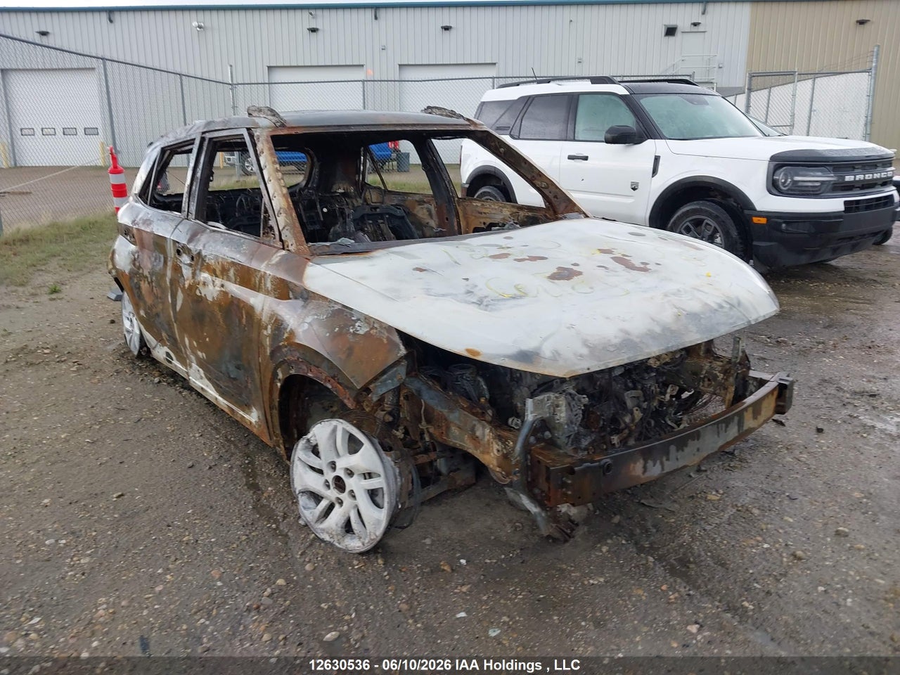 KMHRC8A36LU041473 · 2020 HYUNDAI VENUE SEL/DENIM