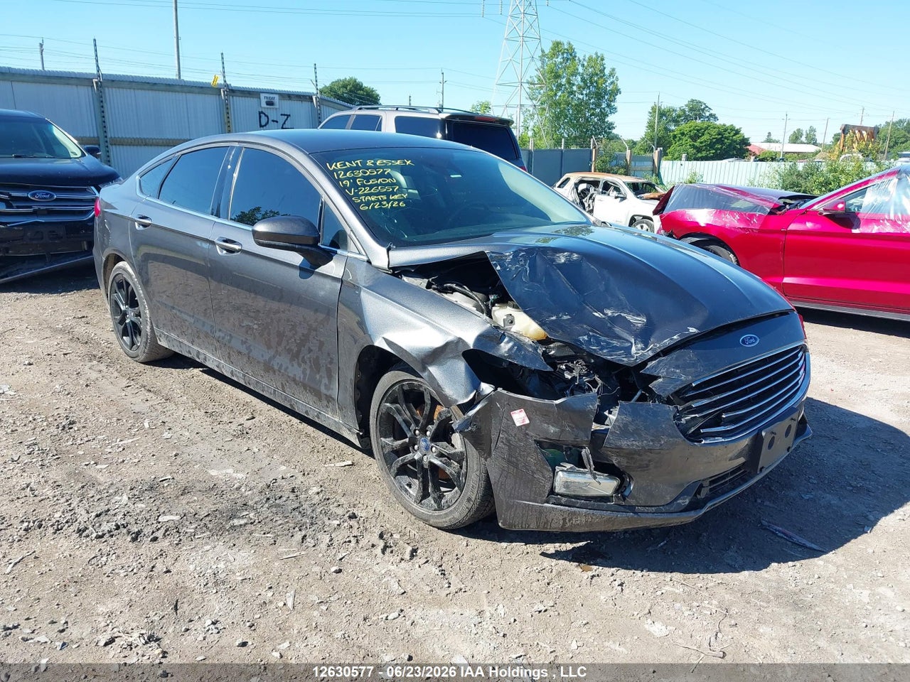 3FA6P0HD7KR226557 · 2019 FORD FUSION SE · 1/12
