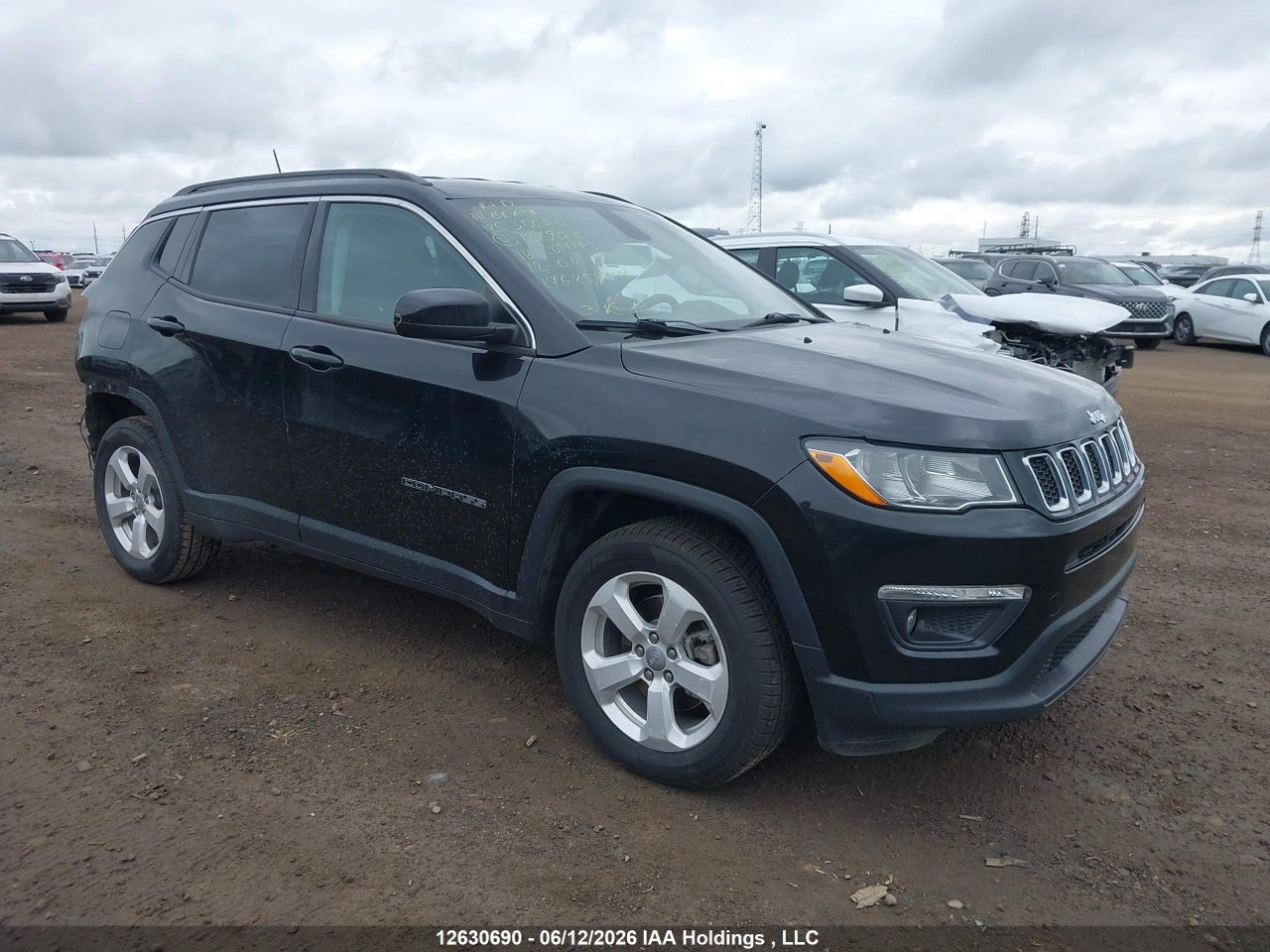 3C4NJDBB2JT127958 · 2018 JEEP COMPASS LATITUDE