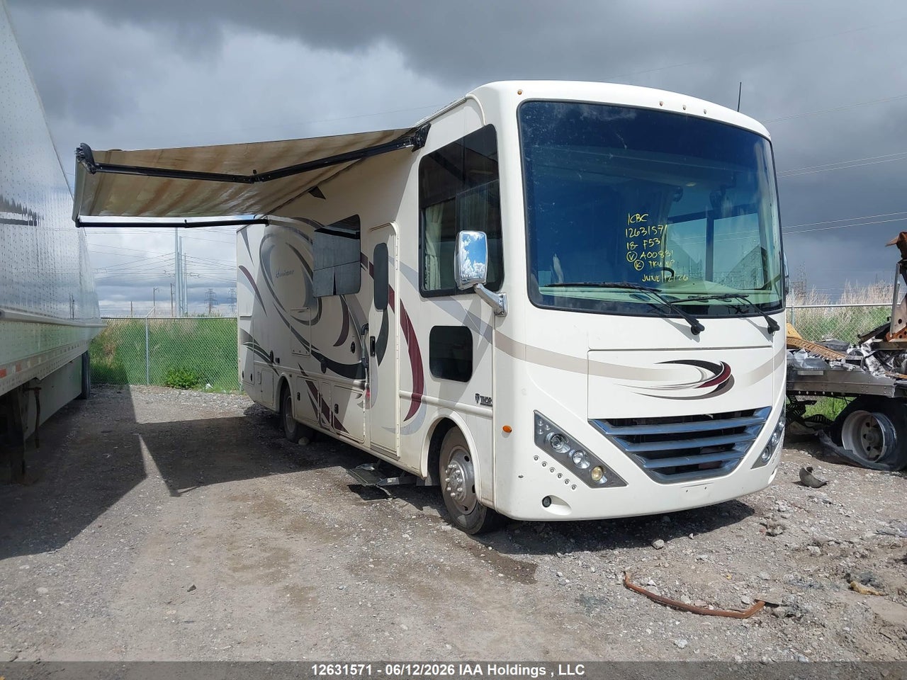 1F65F5DY0J0A00831 · 2018 FORD F53