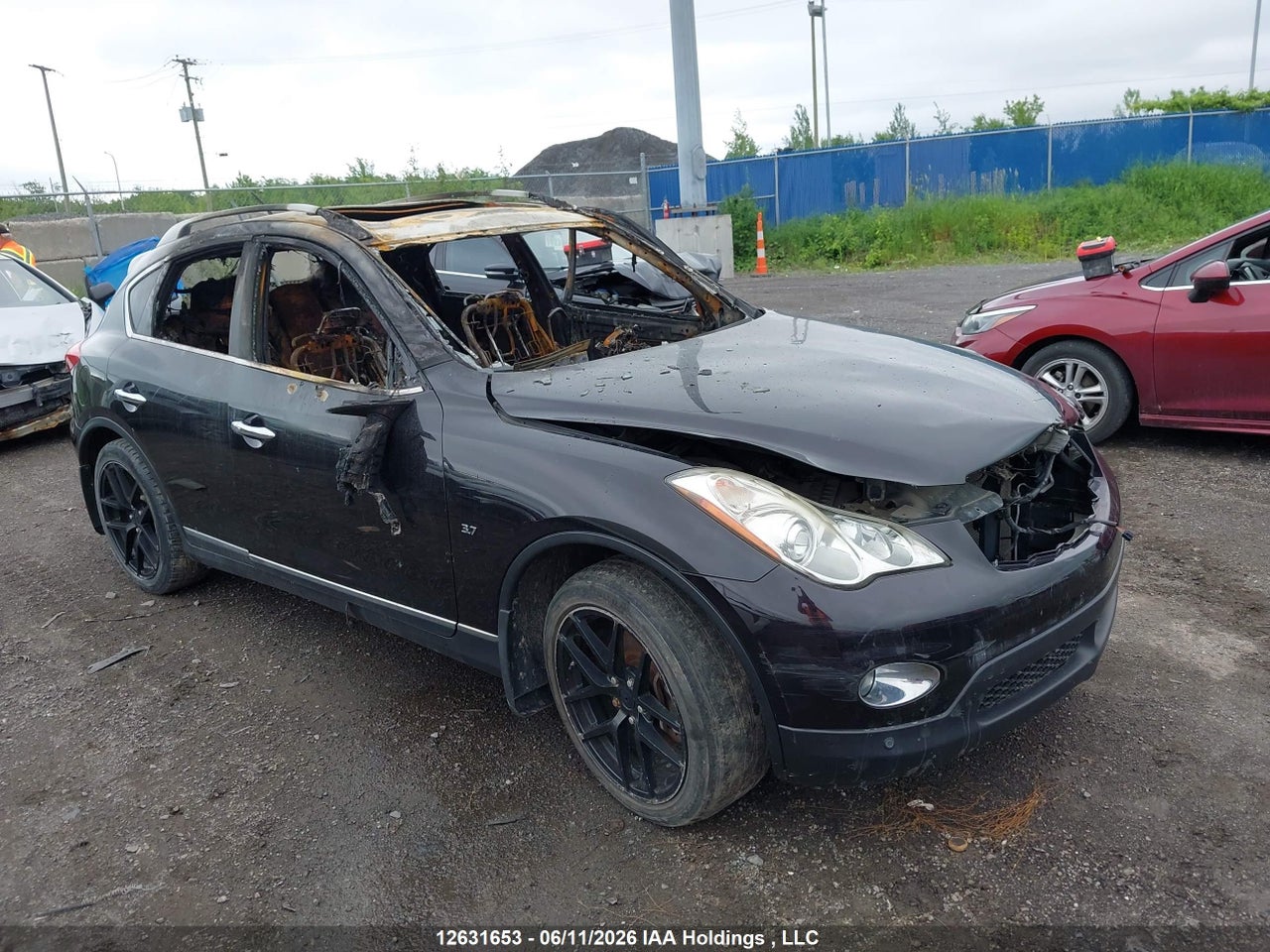 JN1BJ0HR4FM772210 · 2015 INFINITI QX50