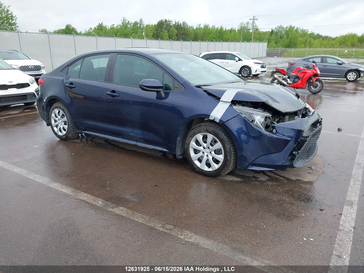 5YFBPMBE3MP243527 · 2021 TOYOTA COROLLA LE