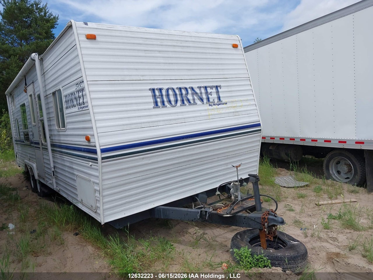 4YDT27B213J310104 · 2003 KEYSTONE HORNET · 1/12