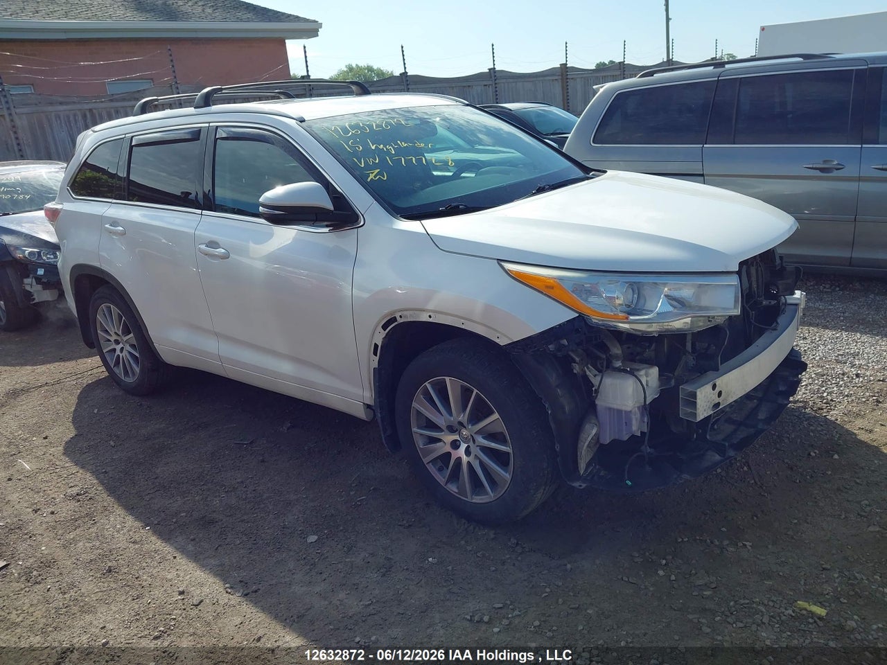 5TDJKRFH3FS177728 · 2015 TOYOTA highlander xle