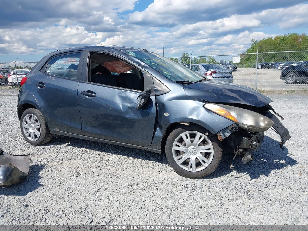 JM1DE1HY3B0125158 · 2011 MAZDA MAZDA2